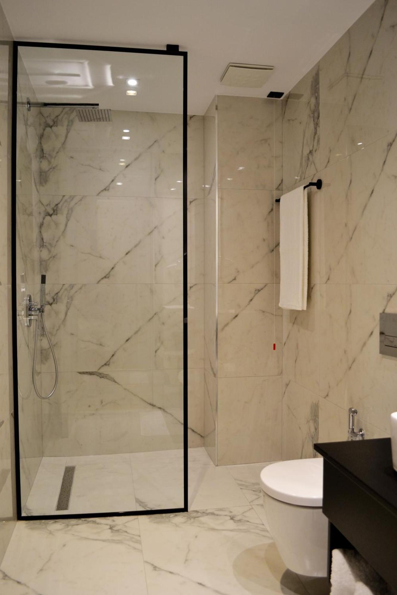 Artnest Luxury Hotel & Suites Saranda Szoba fotó